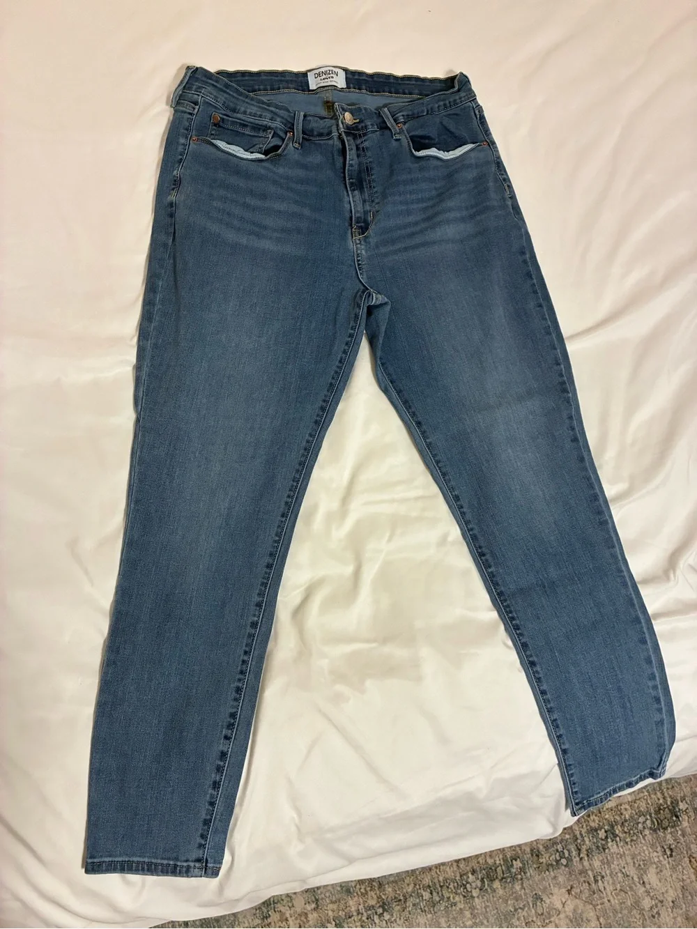 Denizen from Levi’s High-Rise Skinny Jeans | 18M | 34x30